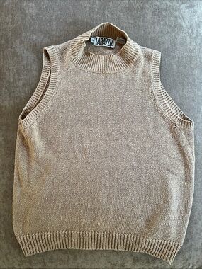Vintage Sleeveless Knit top in Beige